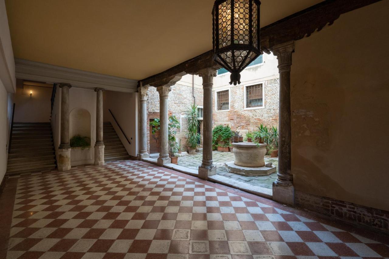 Ca' Longo Palace Damasco Venezia Esterno foto